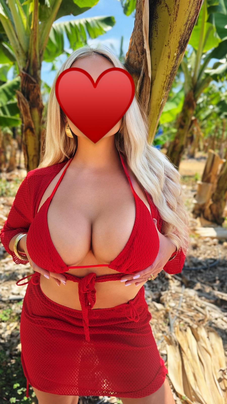 סופיה אישה נדירה בלונדה בחיפה