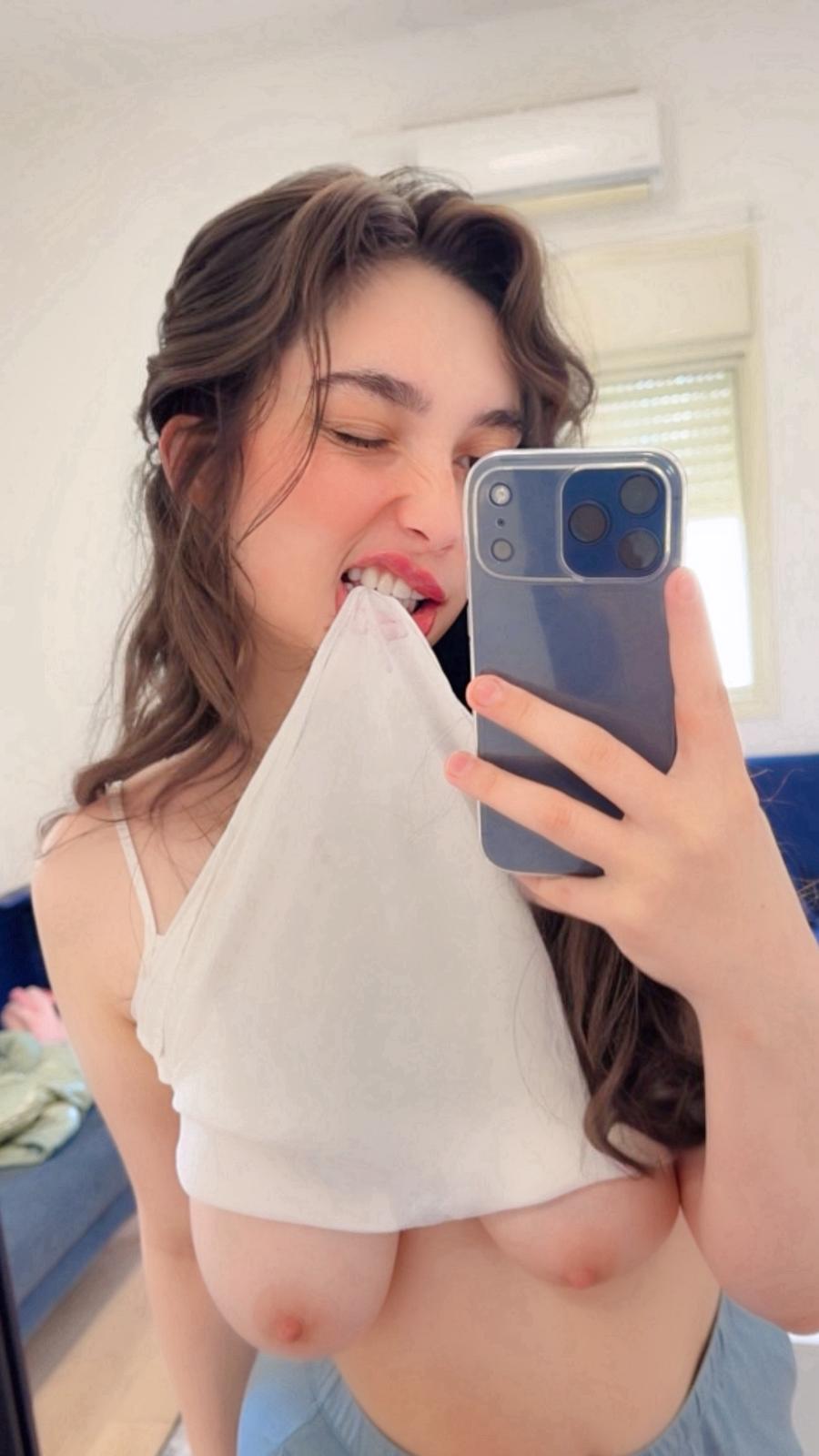 פרולה חדשה – ירושלים 20 תיירת מברזיל